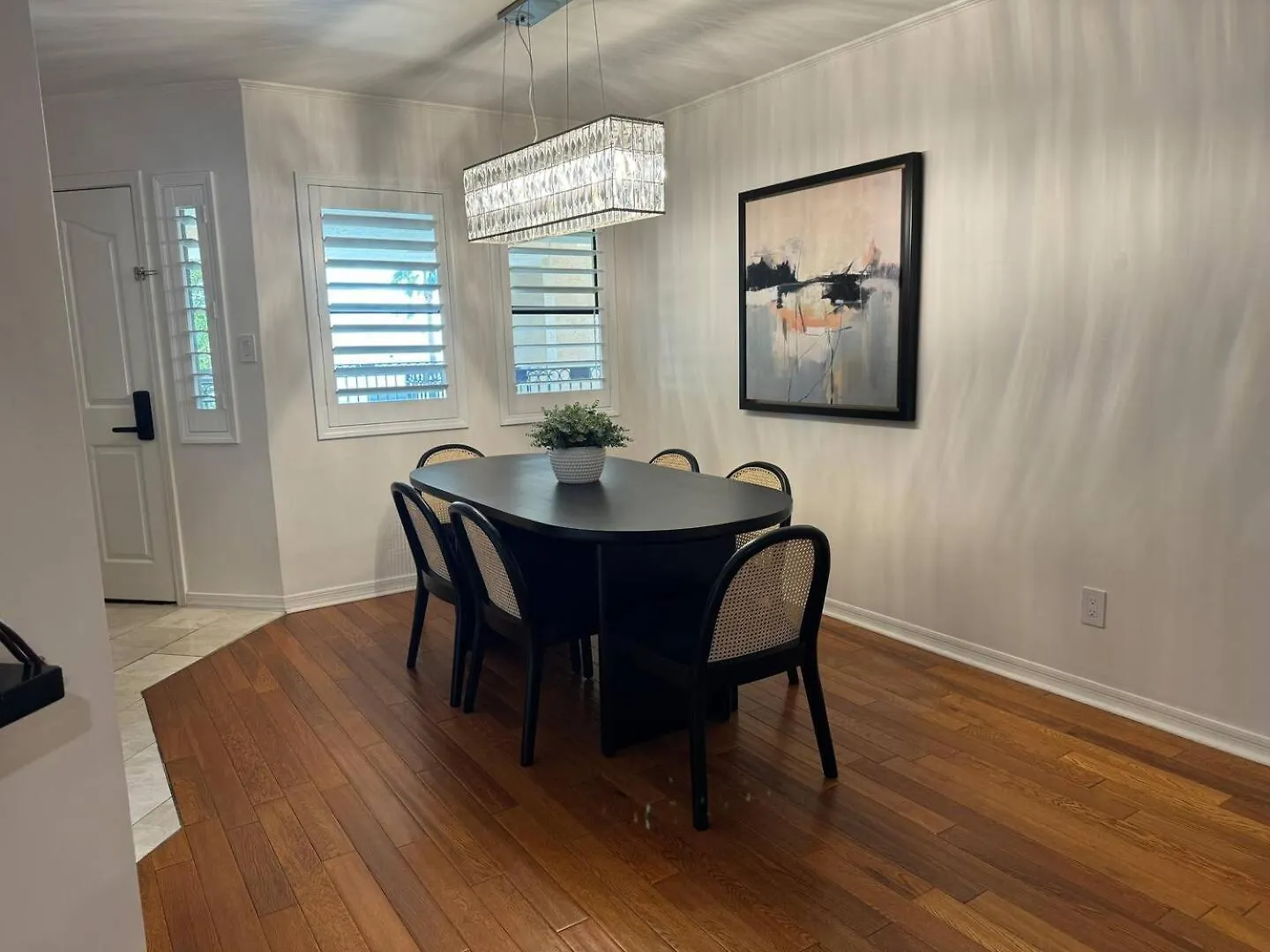 Home Away From Home In The Heart Of Phoenix - Extended Stay Relocation Insurance 0*,